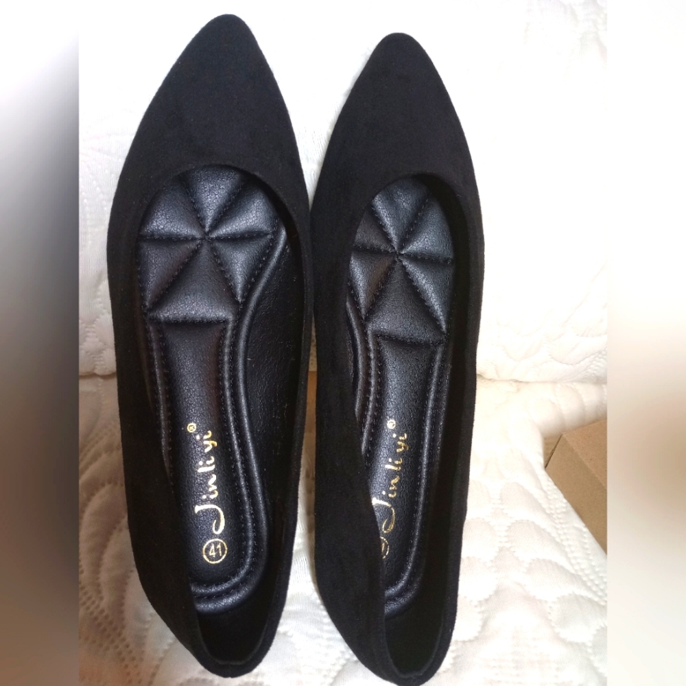 Ladies Blk Suede Flat (Sz 41) Sz 8